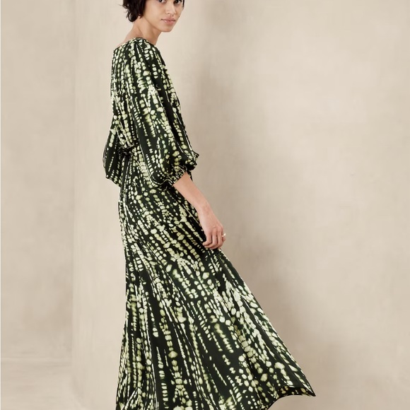 NWT Banana Factory Blouson Maxi Dress- black print, size Large - Picture 4 of 6